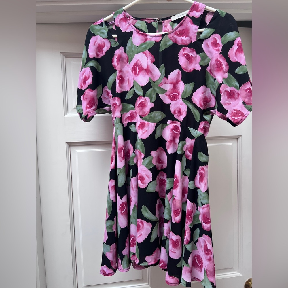 Pink and Black Puff Sleeve Sundress for Wedding Guests